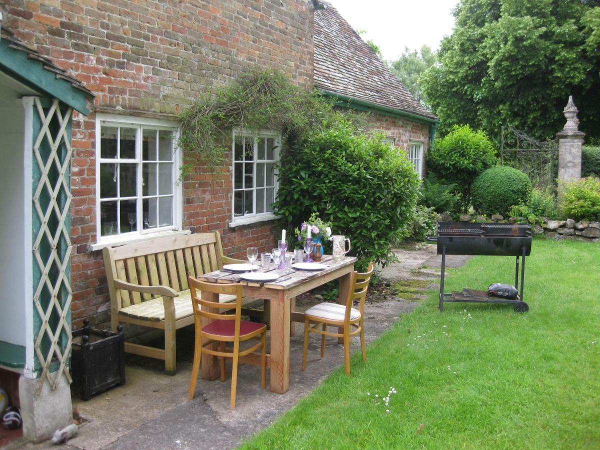 Job'S Mill Cottage Warminster Bagian luar foto